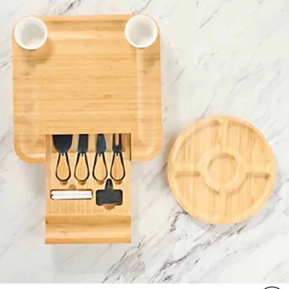 Sergio's 6pc Charcuterie Boards & Knife Set NWT!!